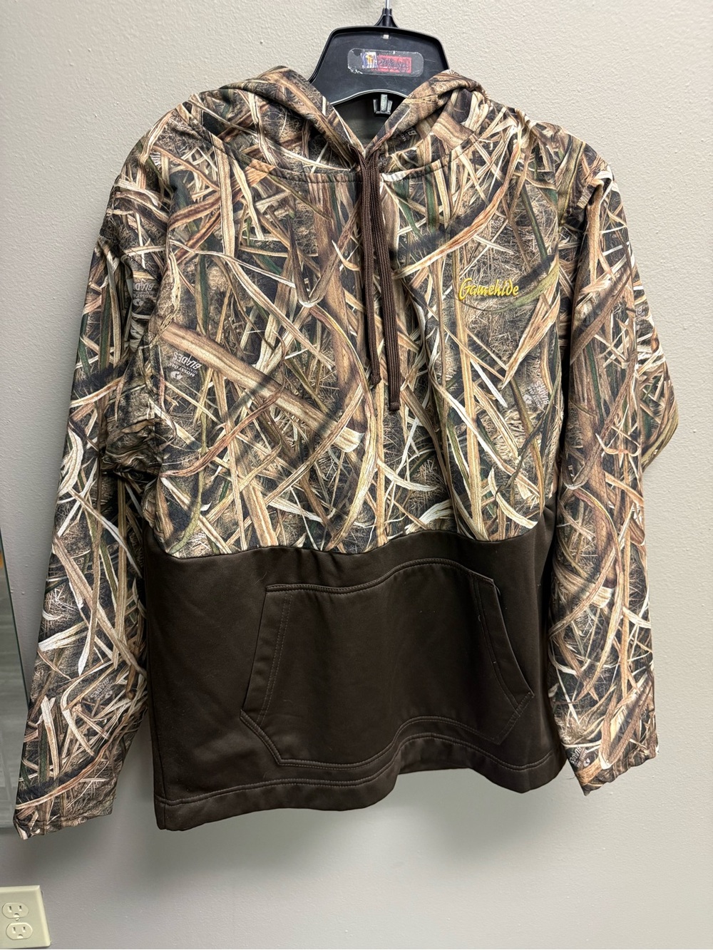 Camo Hooded Pullover Sweatshirt in Brown
